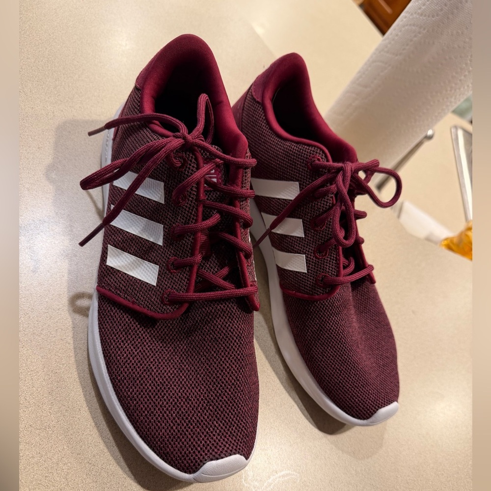 Women’s Adidas Tennis Shoes